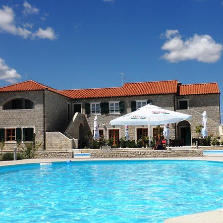 Pansion Skelin Hotel Drinovci Ngoại thất bức ảnh