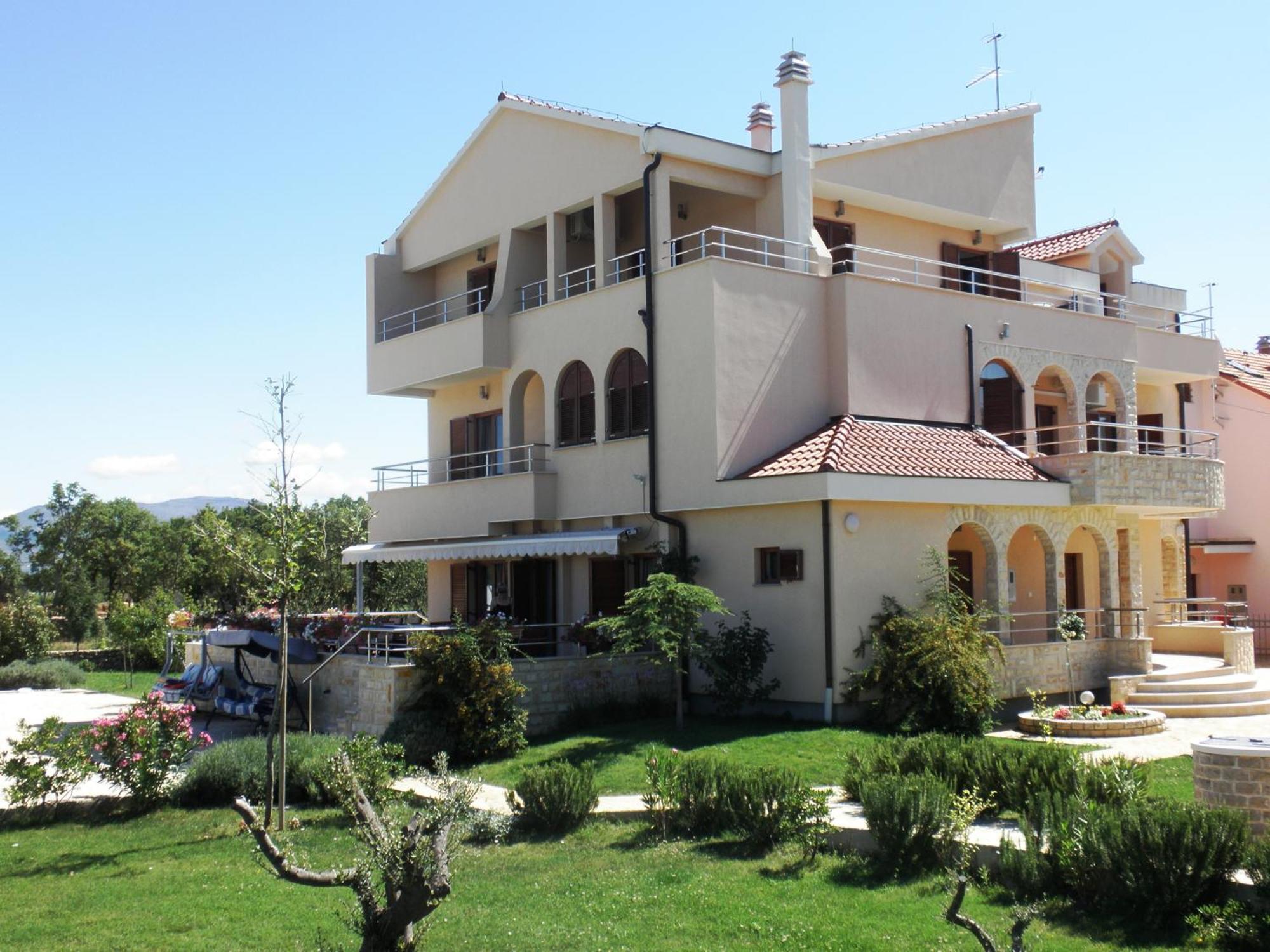 Pansion Skelin Hotel Drinovci Ngoại thất bức ảnh