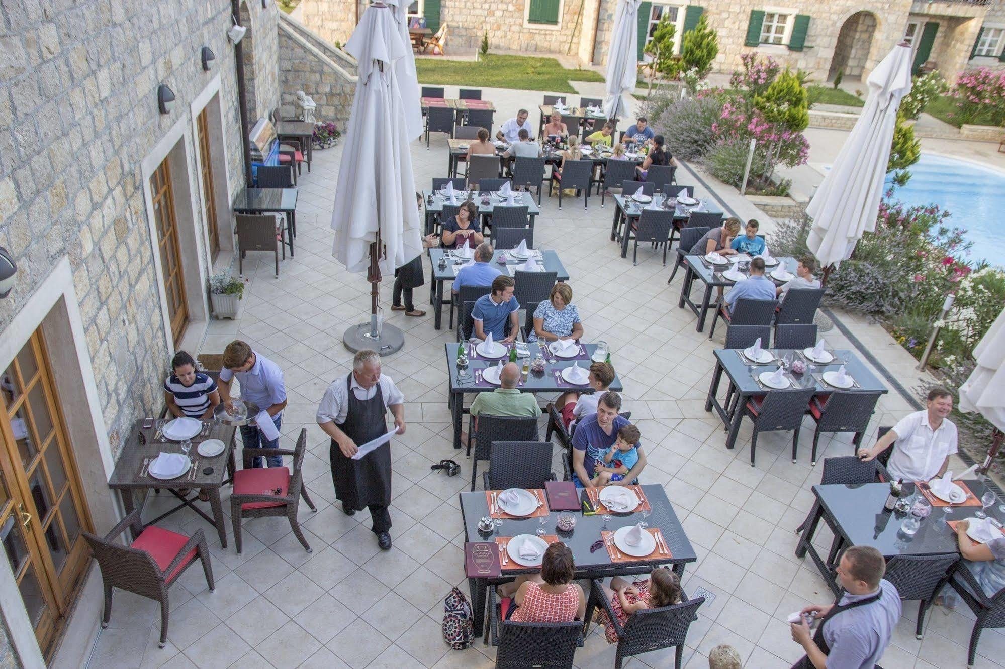 Pansion Skelin Hotel Drinovci Ngoại thất bức ảnh