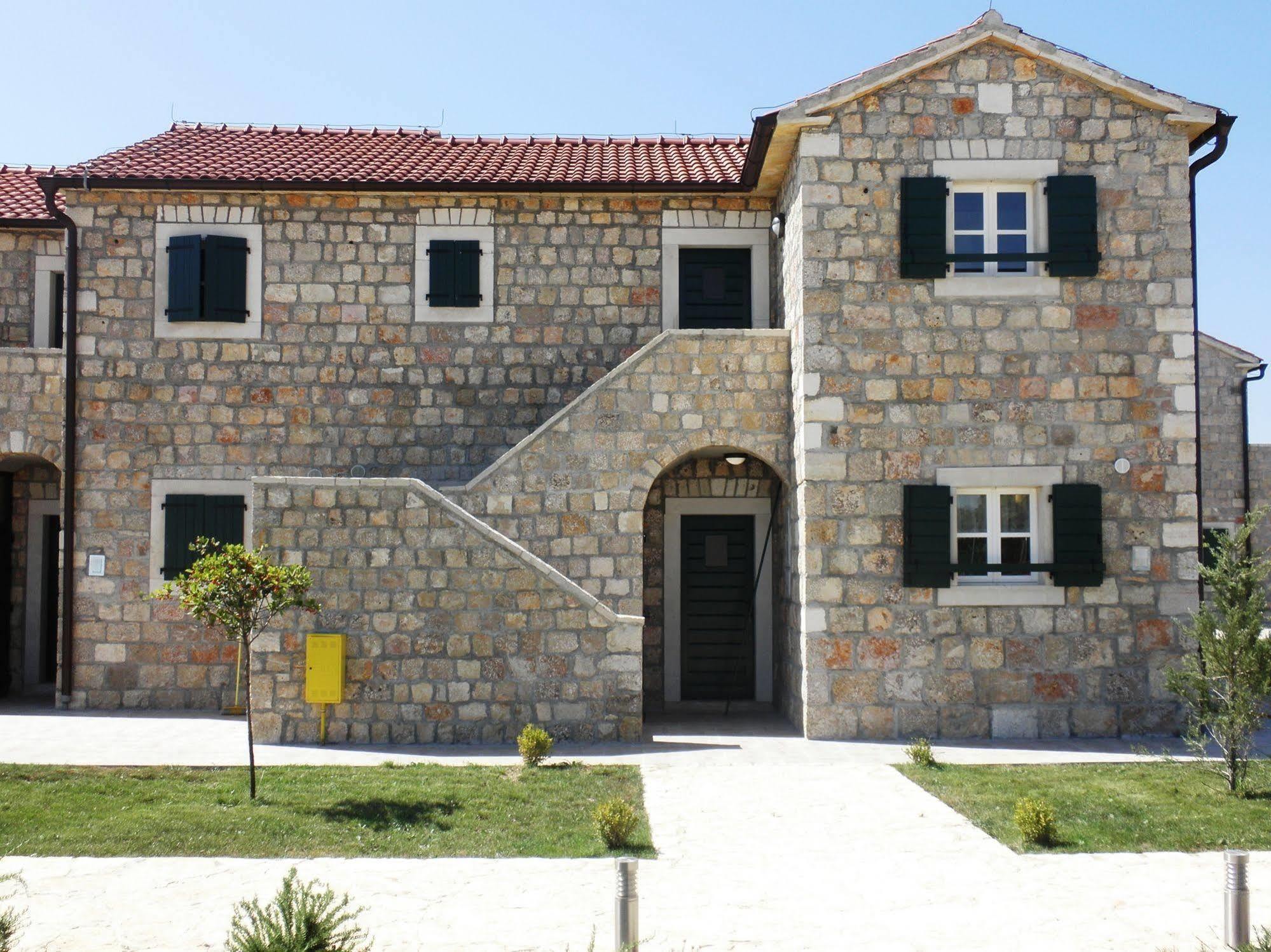 Pansion Skelin Hotel Drinovci Ngoại thất bức ảnh
